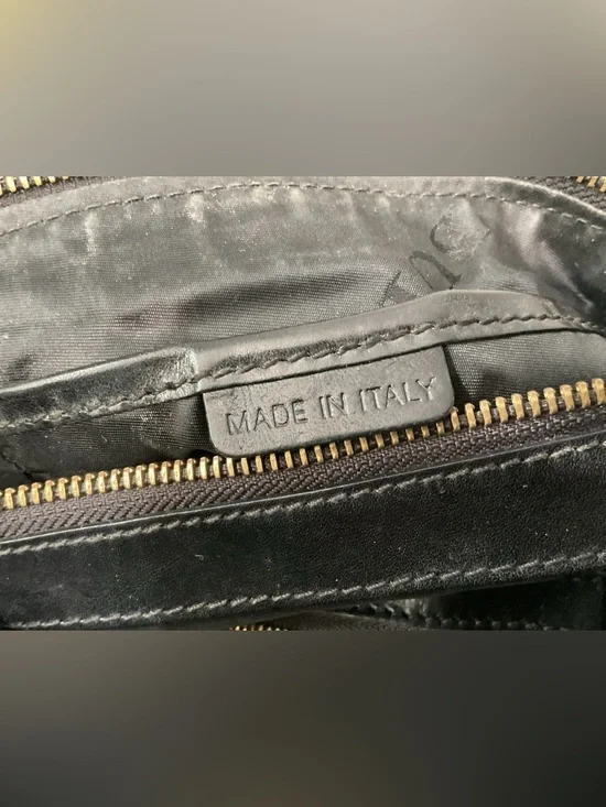 Burberry bags - Picture 14 of 15